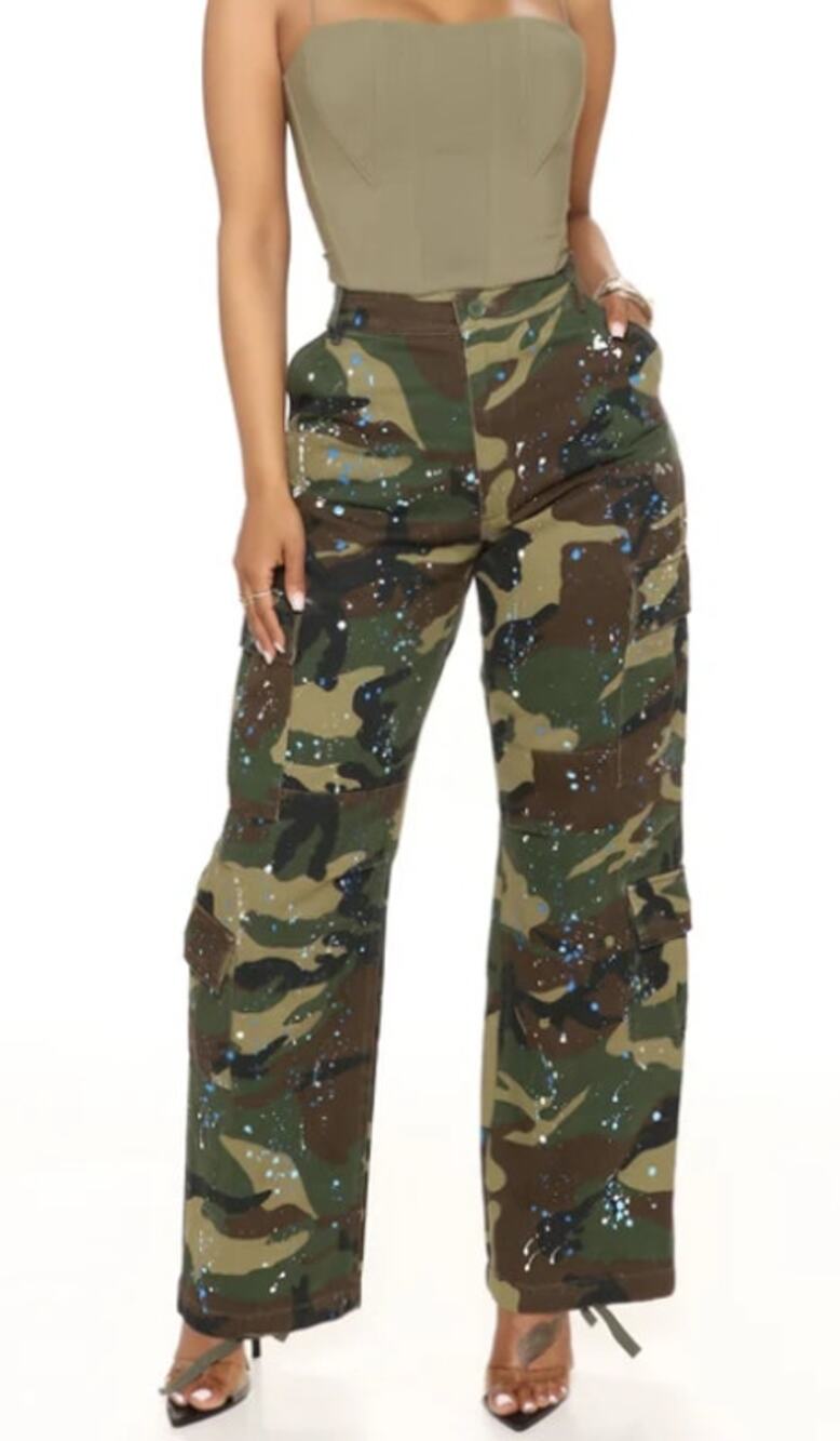 Fashion Nova Attention On Me Cargo Pants Womens L Camouflage Camo NWT 30 Inseam